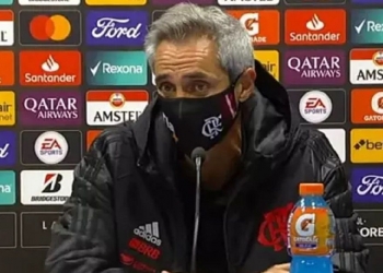 Paulo Sousa responde às vaias da torcida e defende os seus resultados ‘extraordinários’ com o Flamengo