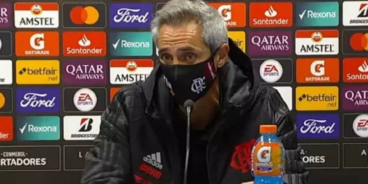 Paulo Sousa responde às vaias da torcida e defende os seus resultados ‘extraordinários’ com o Flamengo