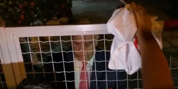 Marcos Braz é hostilizado por torcedores do Flamengo na sede do clube; seguranças precisam agir e PM é acionada