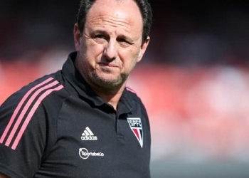 A pedido de Rogério Ceni, São Paulo estuda oferta a ser apresentada ao Flamengo para contratação de jogador badalado