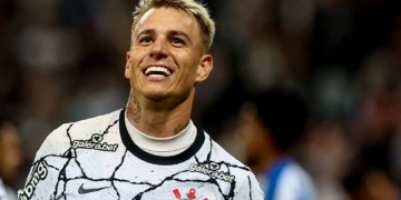 Reforço na área? Flamengo bate o martelo sobre a contratação de Roger Guedes junto ao Corinthians