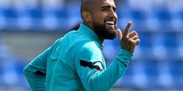 Gigante da Europa pode atrapalhar conversas entre Flamengo e Arturo Vidal com oferta de mais dinheiro