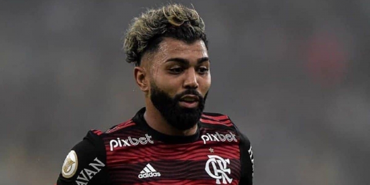 Ousado, Gabigol provoca o time do Fluminense ao vivo na TV e exalta superioridade histórica do Flamengo