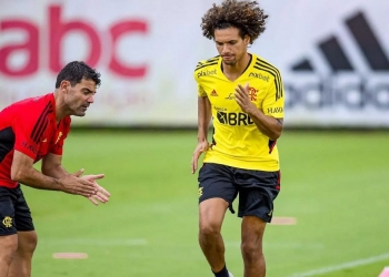Willian Arão rompe o silêncio e dispara sobre o Flamengo: ‘não estou feliz’
