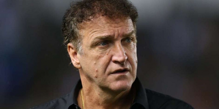 Irmão de Cuca ameaça jornalista e humilha o Flamengo: ‘quem quer treinar esse time de bosta?’