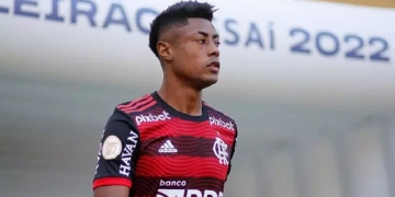 Imprensa da Turquia diz que Fenerbahçe encaminhou a compra de Bruno Henrique por seis milhões de euros