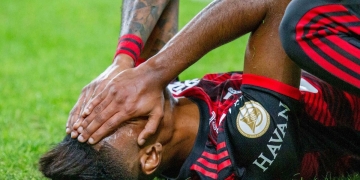 Bruno Henrique será operado e não volta a campo em 2022; recuperação pode demorar 1 ano