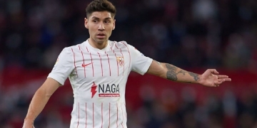 Flamengo volta ao mercadão da bola e formaliza proposta por lateral-direito do Sevilla (ESP)