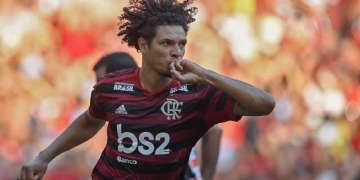 Agora é pra valer! Fenerbahçe oferece bolada milionária para a compra de Willian Arão junto ao Flamengo, diz imprensa da Turquia