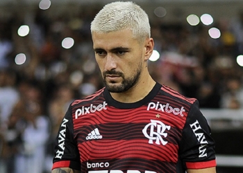Flamengo se posiciona após rumores de que Arrascaeta estaria incomodando vizinhos com festas noturnas