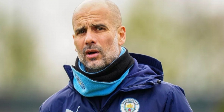 Lateral de Pep Guardiola é oferecido ao Flamengo; Manchester City estaria interessado na negociação