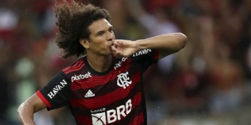 Ciclo de Willian Arão chega ao fim; Flamengo coloca volante no mercado da bola em busca de compradores