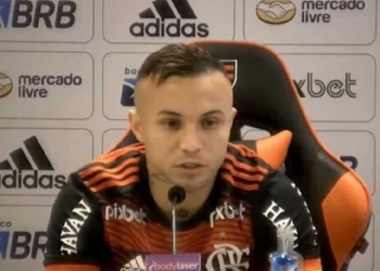 Everton Cebolinha fica de ‘queixo caído’ com a torcida do Flamengo e faz juras de amor ao Rubro-Negro