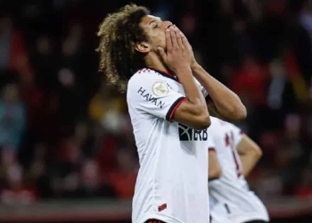 Willian Arão é vetado do time, se despede do Flamengo e não joga contra o Corinthians