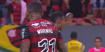 ‘Boi bandido’: Marinho é duramente criticado pela torcida do Flamengo após noite de péssima atuação