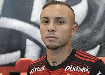 No próximo jogo? Dorival Júnior rompe o silêncio e diz quando será a estreia de Everton Cebolinha pelo Flamengo