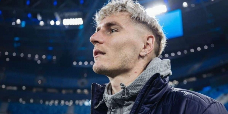 Flamengo acerta a contratação de Guillermo Varela; lateral desembarca no Rio nesta quarta-feira (27)