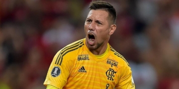 Flamengo recebe proposta de gigante da Série A para a venda do goleiro Diego Alves; negócio pode ser fechado nesta semana