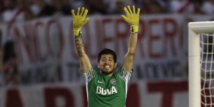 Empresário de Agustín Rossi se irrita com salários do Boca Juniors e abre caminho ao Flamengo: ‘iguais ao do quarto goleiro do Panamá’