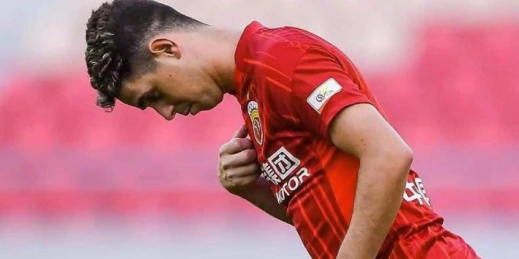 Para jogar no Flamengo, Oscar aceita ganhar apenas 10% do salário que recebia na China