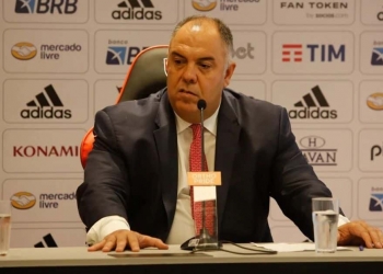 Marcos Braz rompe o silêncio e expõe detalhes da contratação de Oscar: ‘Não é jogador do Flamengo’