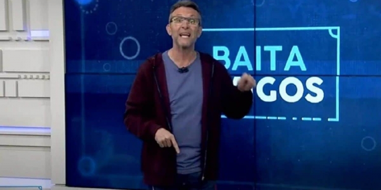 Craque Neto se rende ao Flamengo, fala em baile sobre o Corinthians e dispara: ‘Complicou, garotinho’