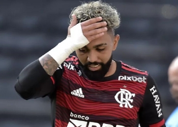 Após encerrar jejum de gols, Gabi reclama das vaias e chama a torcida do Flamengo de ‘ingrata’