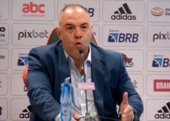Marcos Braz fica irritado e detona jornalistas em coletiva após perguntas pessoais sobre a vida de Erick Pulgar