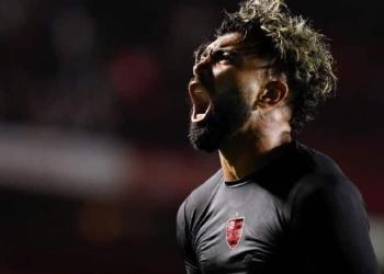 Gabi expõe informação sigilosa ao vivo na TV e entrega novo reforço do Flamengo antes do anúncio