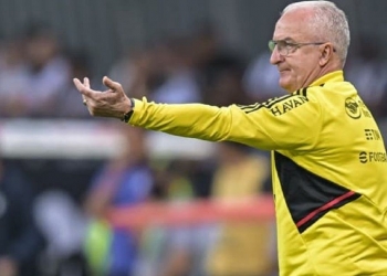 Melou? Jogador que estava quase fechado com o Flamengo vê negociação esfriando