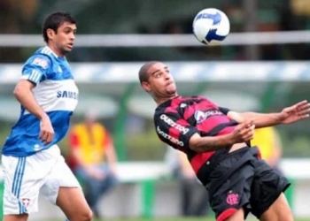 Distância entre Flamengo e Palmeiras antes de confronto direto é a mesma de 2009, quando o Rubro-Negro protagonizou a maior virada da história do Brasileirão