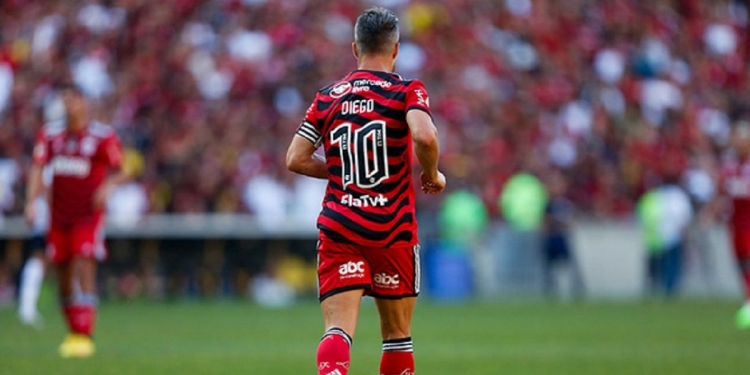 Torcedores do Flamengo ficam na bronca com atuação de Diego Ribas e cobram saída: ‘Não dá mais’