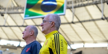 Nove pontos atrás do Palmeiras, Dorival Júnior rompe o silêncio e diz se Flamengo desistiu do Brasileirão: ‘a distância é grande’