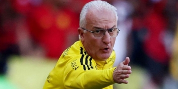 Sem espaço com Dorival Júnior, lateral-esquerdo do Flamengo entra na mira de clube português