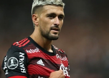 Futuro em dúvida: Flamengo pode sofrer investidas de gigante europeu para a venda de Arrascaeta em 2023