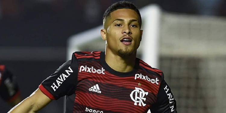 Gigante da Itália pode entrar na briga para tentar comprar João Gomes, do Flamengo