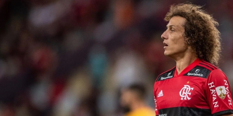 Titulares, David Luiz e Léo Pereira são amarelados, ganham suspensão e desfalcam o Flamengo na volta contra o Vélez Sarsfield