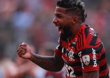 Rodinei bate o martelo e decide onde vai jogar em 2023; lateral-direito está no Flamengo há seis anos