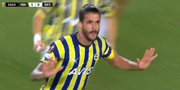 Para a alegria de Jorge Jesus! Ex-Flamengo, Gustavo Henrique surpreende pelo Fenerbahçe, pula mais alto que todos e marca golaço de cabeça