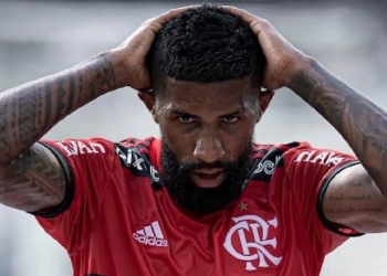Torcedores ficam indignados com Tite por ausência de Rodinei, do Flamengo: ‘Até pra ser burro tem limite’