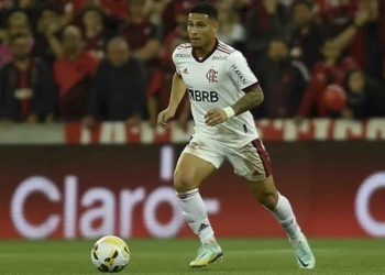 Chamado de ‘novo Casemiro’, João Gomes pode receber caminhão de dinheiro para trocar Flamengo por Real Madrid, Manchester United ou Liverpool
