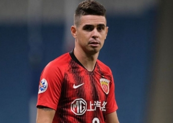 Não é só o Flamengo: Oscar cita outros clubes interessados e expõe apelo de um treinador: ‘Vem pra cá, pelo amor de Deus’
