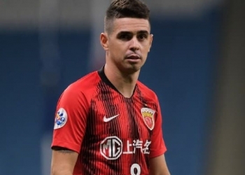 Vasco da Gama tenta chapéu no Flamengo para contratar Oscar