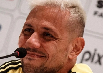 Grêmio teria apresentado proposta para contratar Diego Alves, do Flamengo
