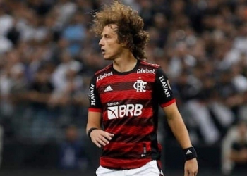 Idade pesa, mas Flamengo toma decisão quanto ao futuro de David Luiz; contrato encerra em dezembro