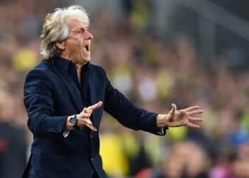 Com tristeza, imprensa da Turquia assegura que Flamengo dará ‘orçamento sem precedentes’ para recontratar Jorge Jesus