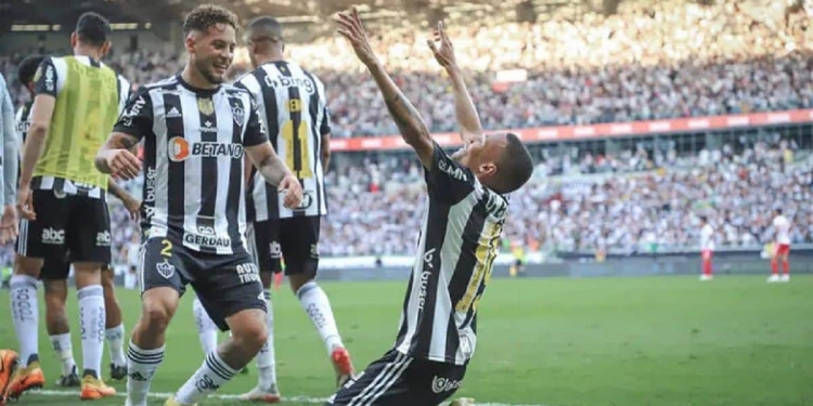 Lateral-direito do Atlético-MG teria sido oferecido ao Flamengo para substituir Rodinei