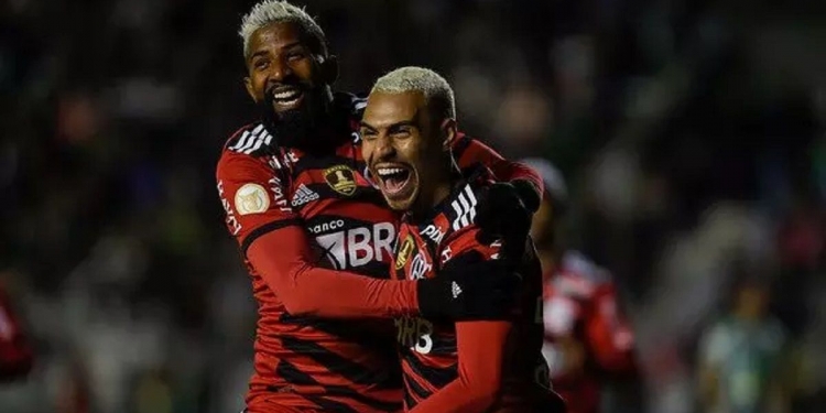 Jorge Jesus pede ao Fenerbahçe que compre Matheuzinho, do Flamengo
