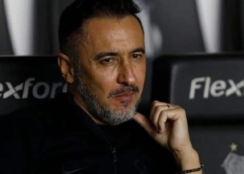 Atacante é dispensado por Vítor Pereira e deve deixar o Flamengo em janeiro de 2023